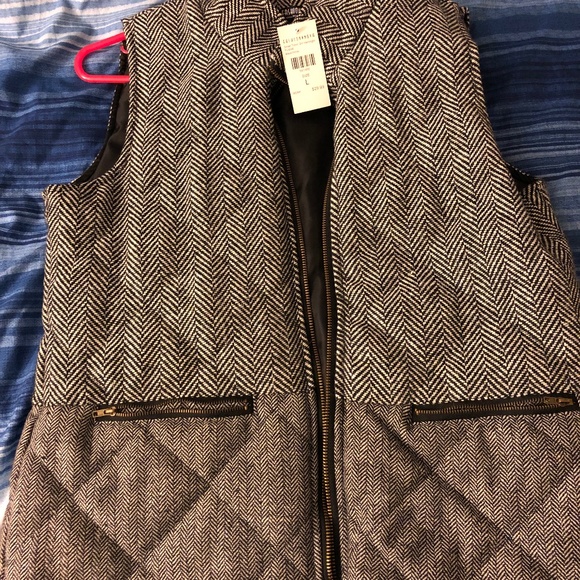 Small Town Girl Herringbc/ Fashion Nova Vest - Picture 2 of 4